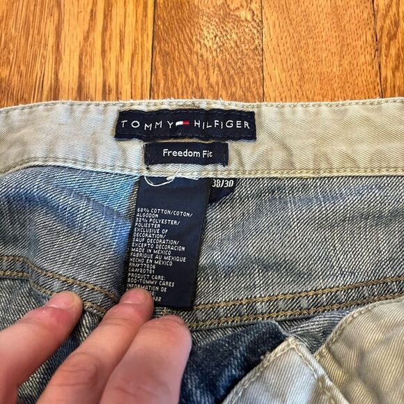 Y2K Tommy Hilfiger Jeans - Picture 4 of 5